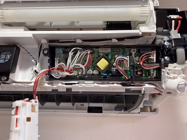 Fujitsu 壁掛けエアコン AS-558EE2 海外向け薄型壁掛けインバータースプリットエアコン「ASU9RLS2